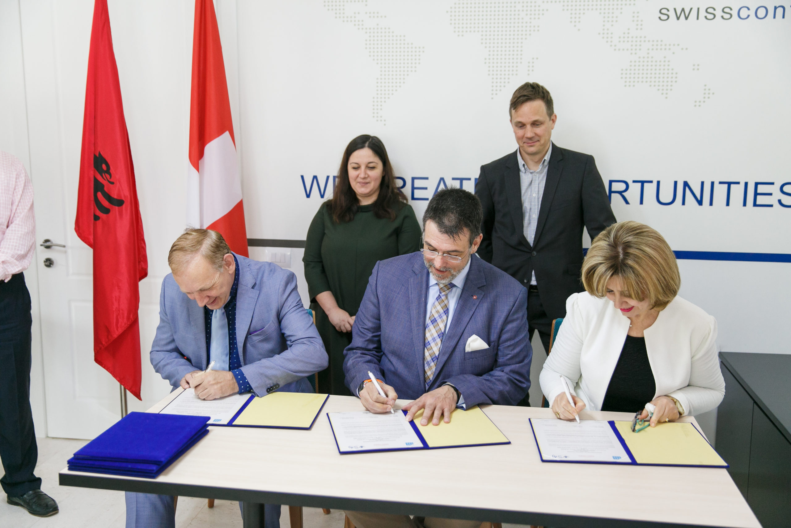 Bashkëpunim i ri midis shkollave shqiptare dhe zvicerane: 2 marrëveshje të tjera binjakëzimi të nënshkruara në muajin prill 2018.
